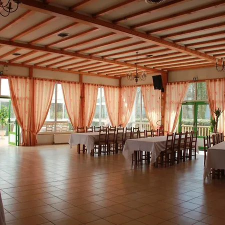Otel Brit Bayeux Relais Foret Montfiquet