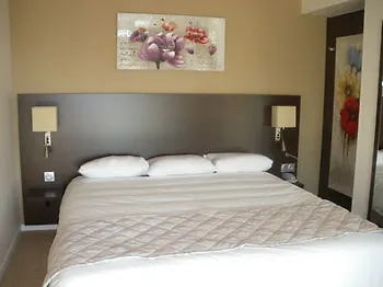 Brit Bayeux Relais Foret Otel 3*